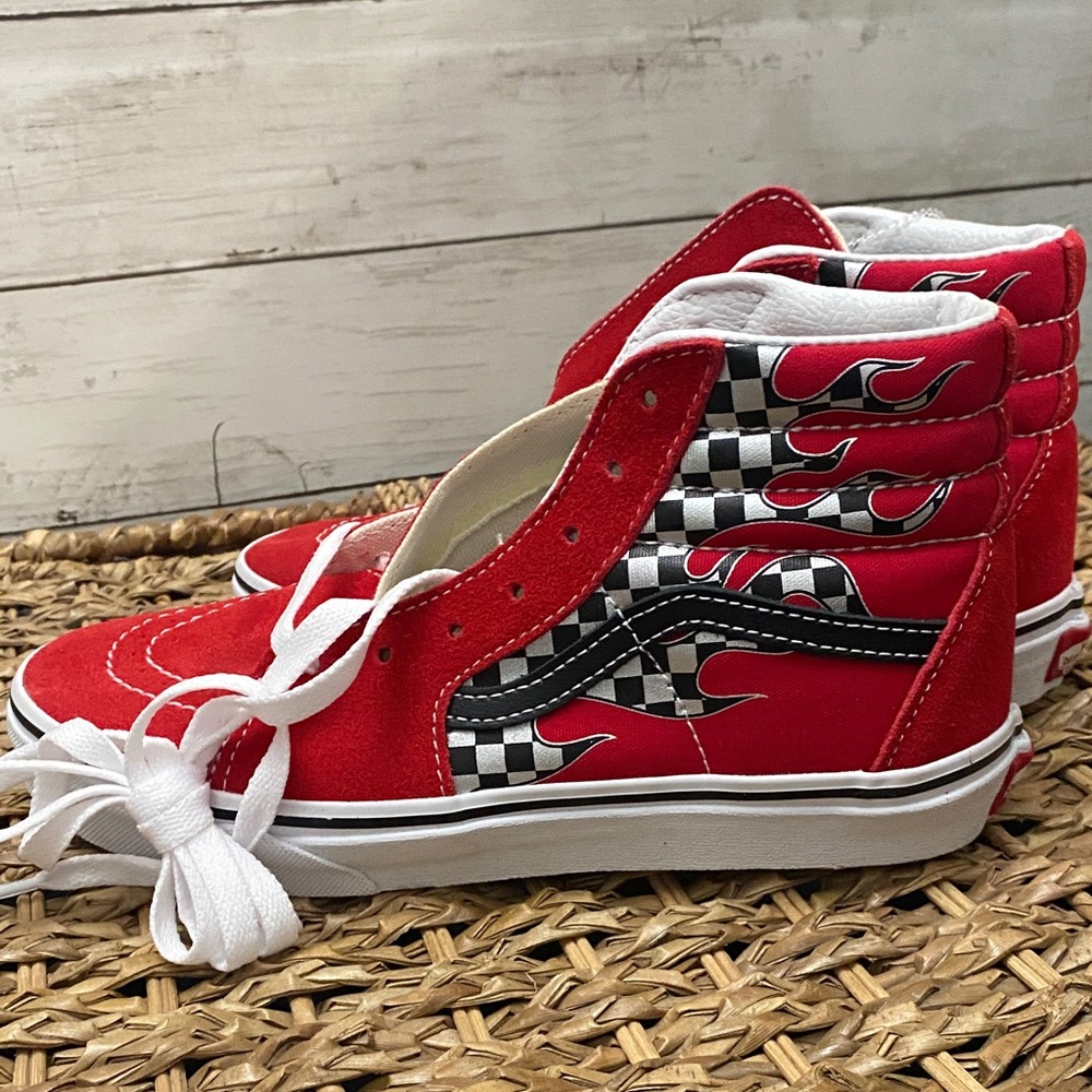 Vans Kids 4.5/Women’s 6.5 Red Flame Checkered Sneakers‎ NWOT